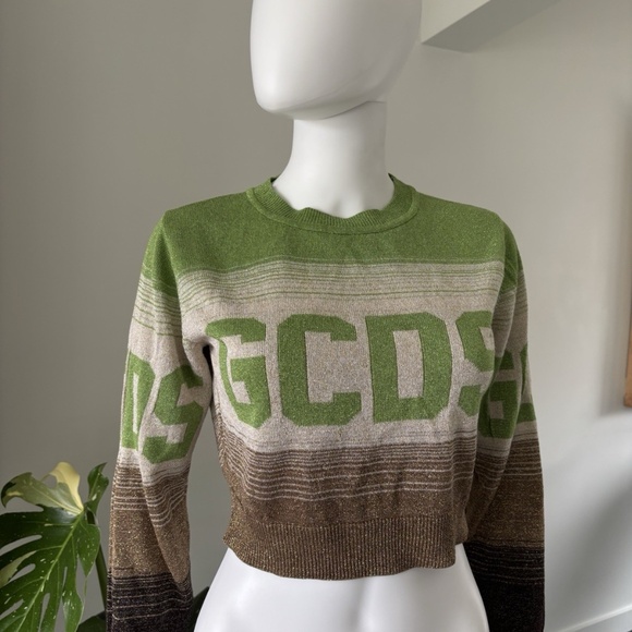 GCDS Printed Logo Cropped Sweater Long Sleeve Sz Medium 100% Authentic❤️ - Picture 4 of 12